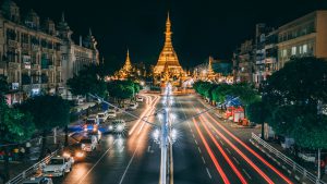 Dịch vụ chuyển phát nhanh hàng hóa đi hỏa tốc đi Myanmar