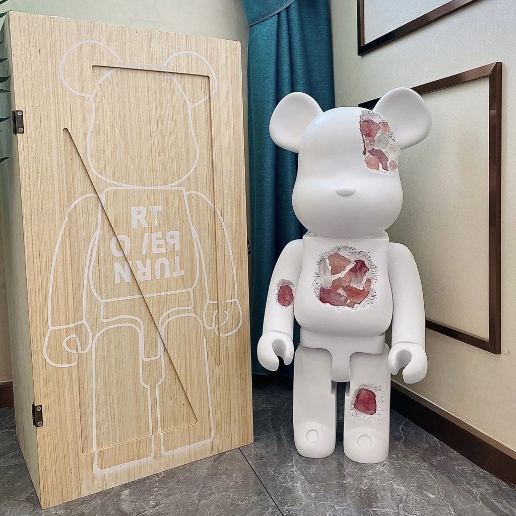 Vận chuyển BearBrick đi Mỹ