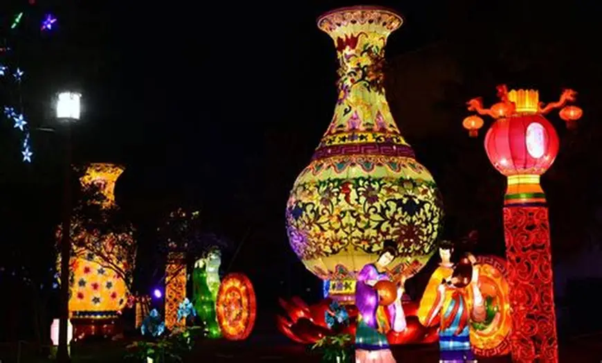 Lễ hội đèn lồng ở Tai Hang – Màn trình diễn rồng lửa huyền thoại.