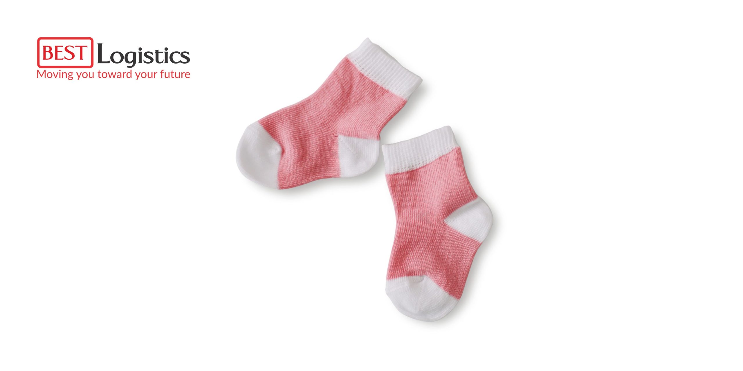 Vận chuyển tất đi Mỹ là dịch vụ đơn giản, dễ khai báo và nhanh chóng. Với hàng nhẹ, gọn và ít rủi ro, bạn hoàn toàn có thể gửi tất cho người thân hoặc xuất hàng cho đối tác Mỹ bằng đường hàng không an toàn – đúng quy định – thời gian chỉ từ 5 đến 10 ngày.Chỉ cần đóng gói khô ráo, khai báo chính xác v