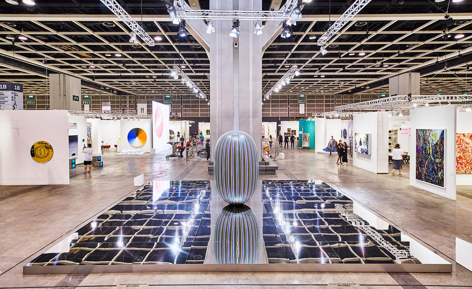 Hong Kong Art Basel – Hội chợ nghệ thuật quốc tế danh giá.