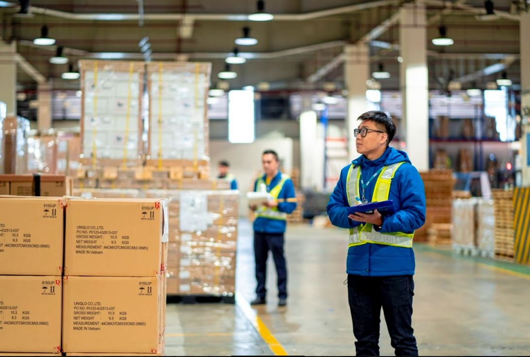 Vai trò của kho bãi (warehouse) trong chuỗi cung ứng