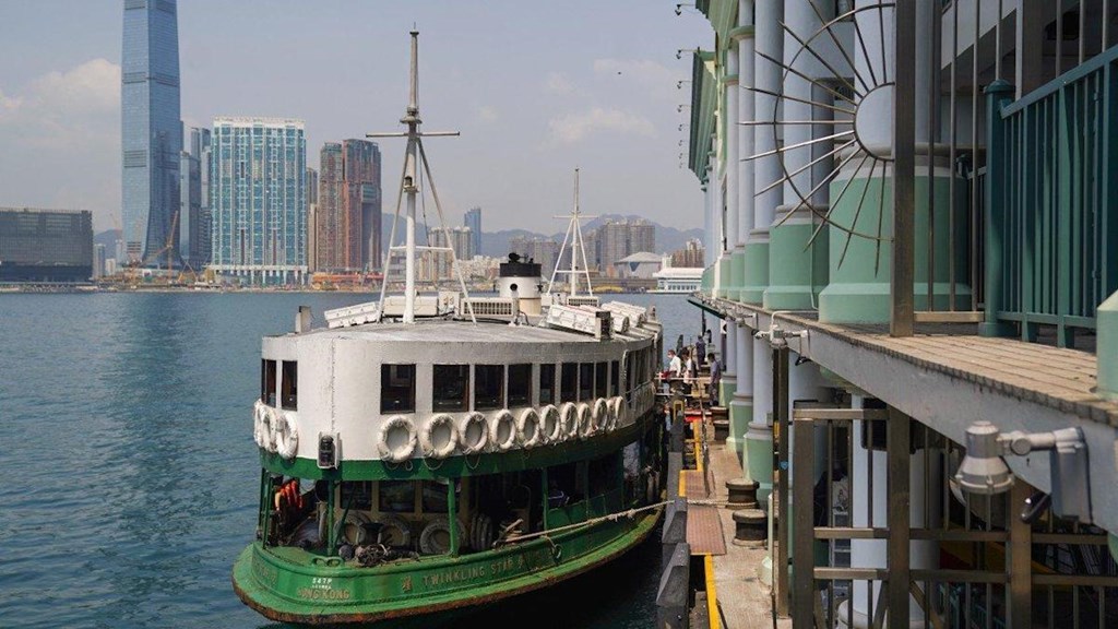 Phà Star Ferry - Chuyến hành trình xuyên thời gian